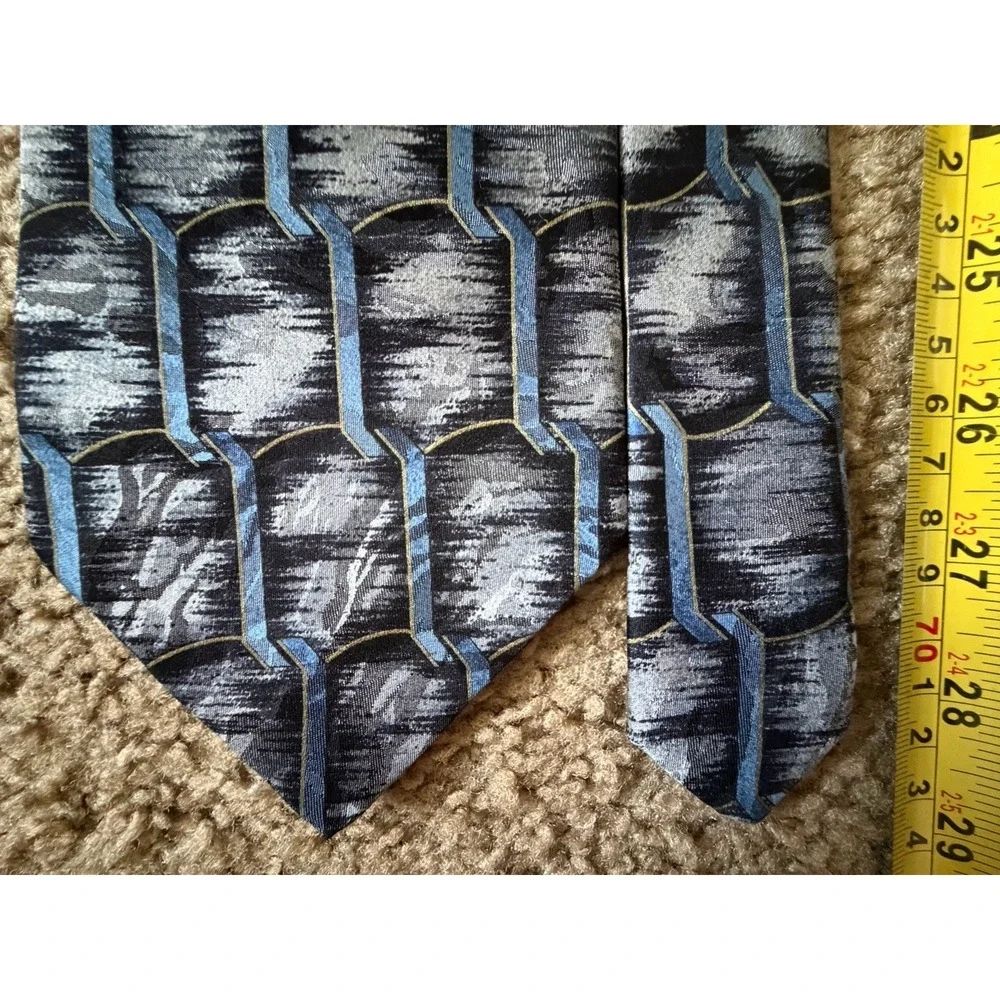 Louis Roth Neckwear Tie Blue Silver Abstract Geometric Italy 100% Silk JBHS